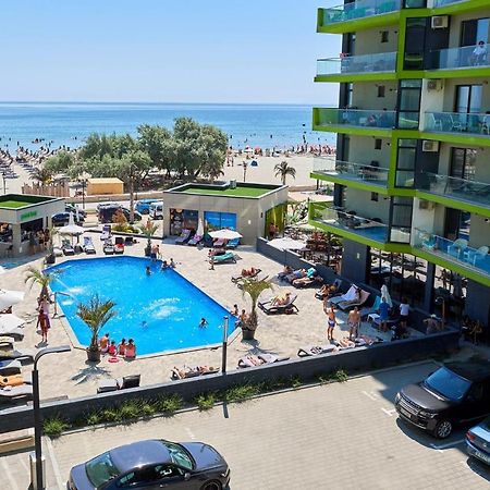 Crazy Sea View 1Br Apartment Spa Pools Resort Mamaia Exterior photo
