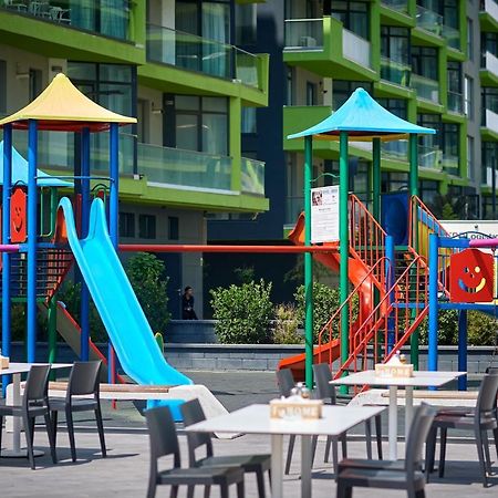 Crazy Sea View 1Br Apartment Spa Pools Resort Mamaia Exterior photo