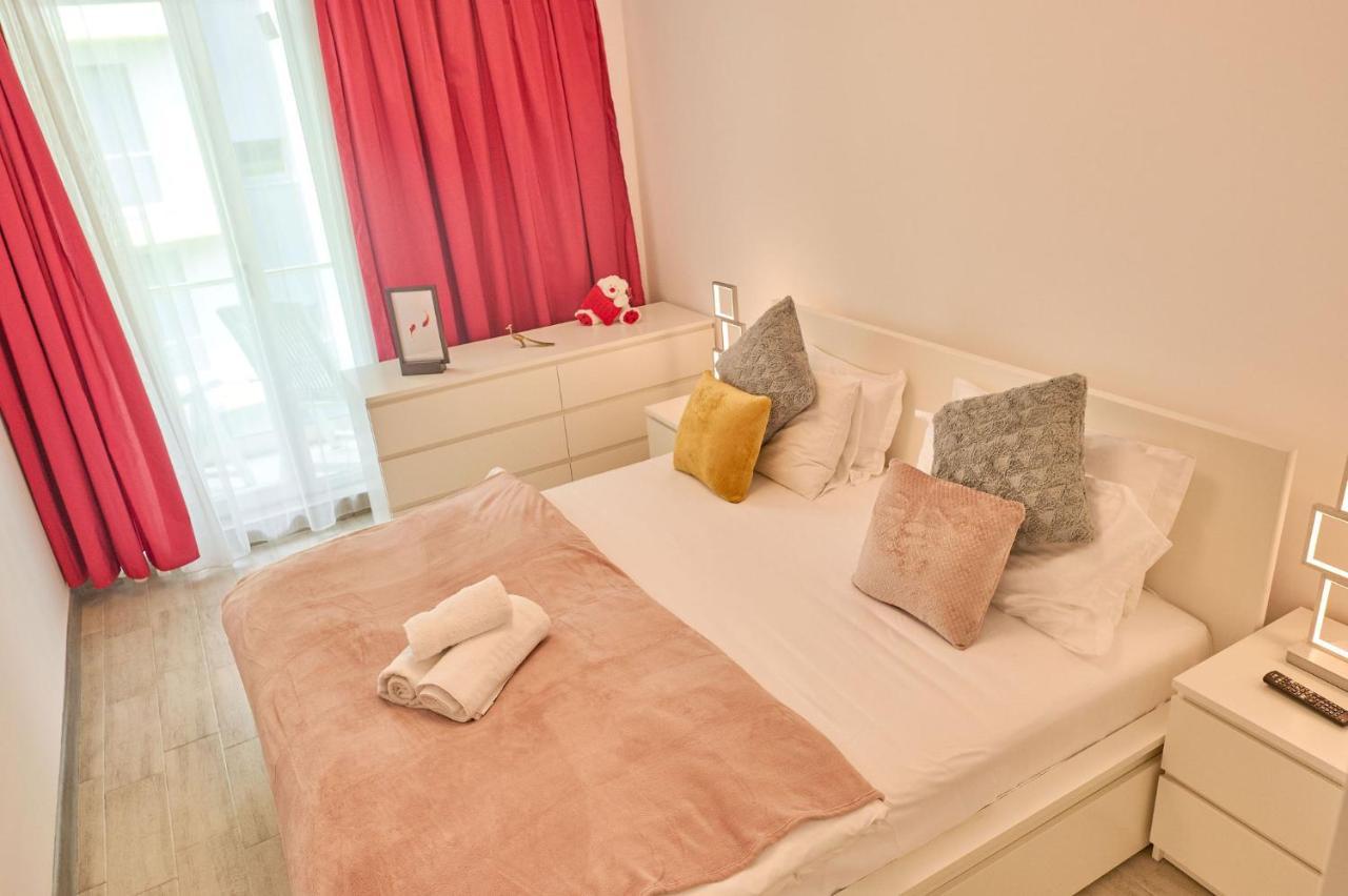 Crazy Sea View 1Br Apartment Spa Pools Resort Mamaia Exterior photo