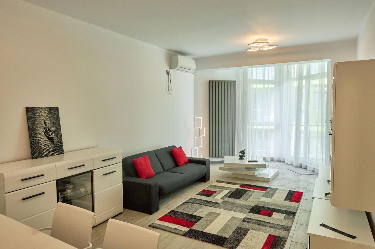 Crazy Sea View 1Br Apartment Spa Pools Resort Mamaia Exterior photo