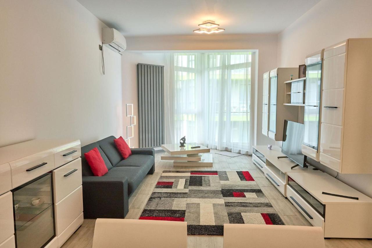 Crazy Sea View 1Br Apartment Spa Pools Resort Mamaia Exterior photo