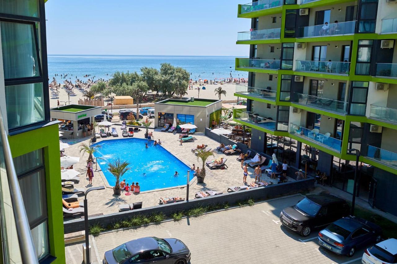 Crazy Sea View 1Br Apartment Spa Pools Resort Mamaia Exterior photo