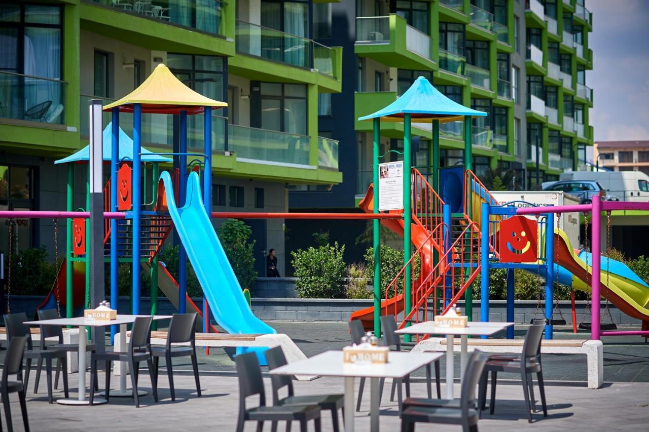 Crazy Sea View 1Br Apartment Spa Pools Resort Mamaia Exterior photo