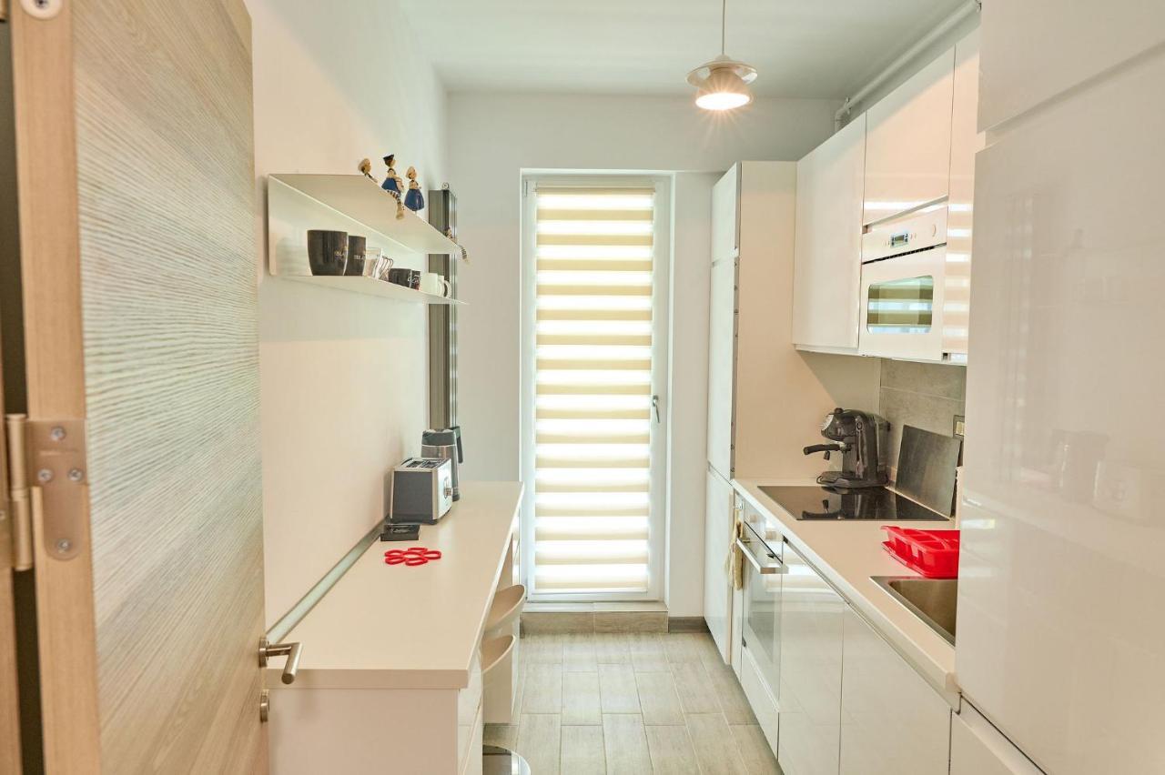 Crazy Sea View 1Br Apartment Spa Pools Resort Mamaia Exterior photo
