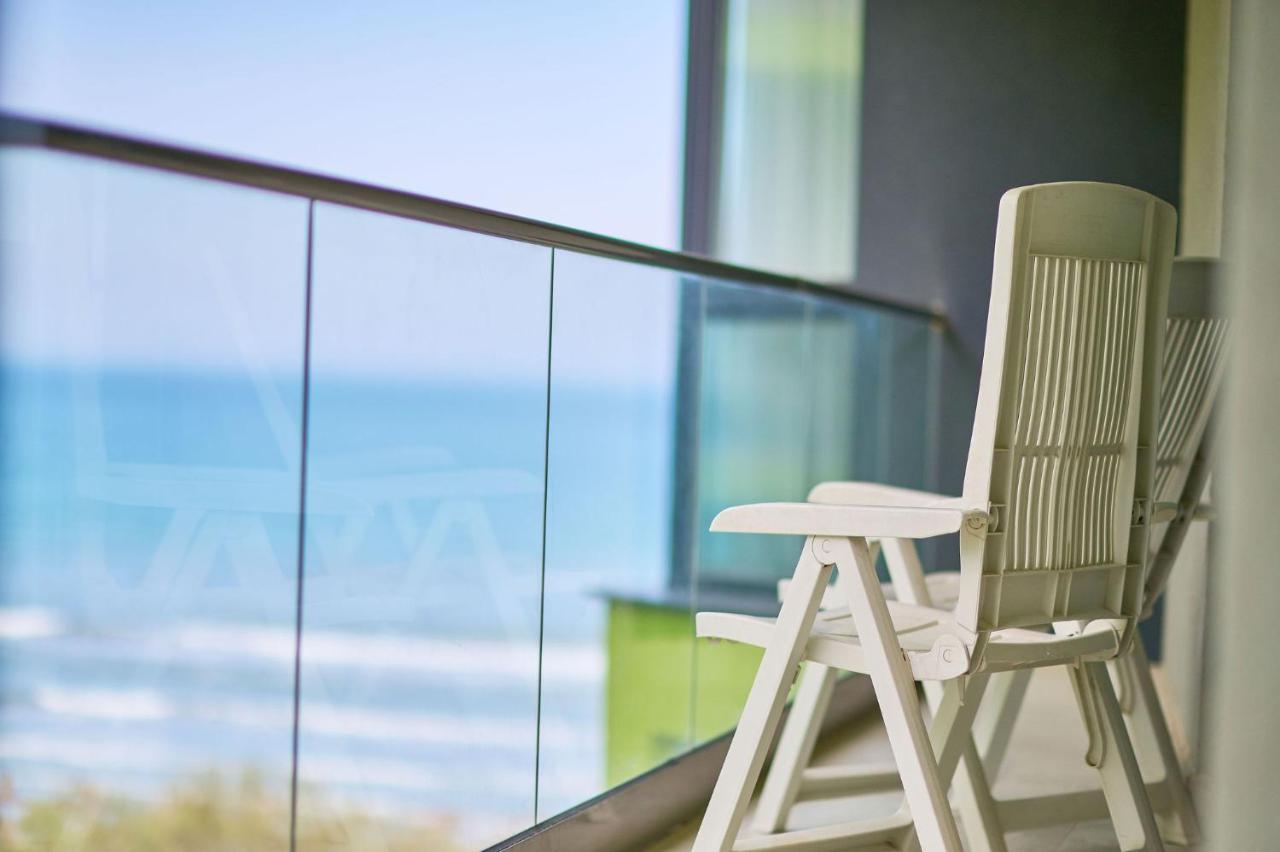 Crazy Sea View 1Br Apartment Spa Pools Resort Mamaia Exterior photo