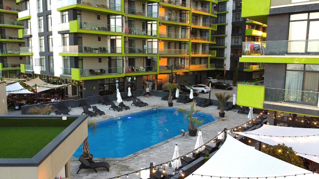 Crazy Sea View 1Br Apartment Spa Pools Resort Mamaia Exterior photo